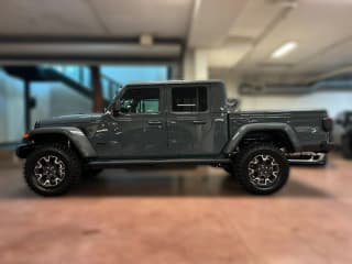 Jeep Gladiator Sahara 4x4