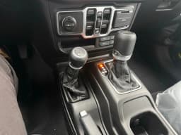 Jeep Gladiator Sport S 4x4 2026 — side view