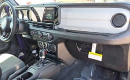 Jeep Gladiator Sport S 4x4 2026 — side view