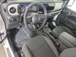 Jeep Gladiator Sport S 4x4 2026 — side view