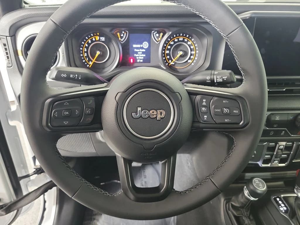 Jeep Gladiator Sport S 4x4 2026 — side view