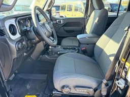 Jeep Gladiator Sport S 4x4 2026 — side view
