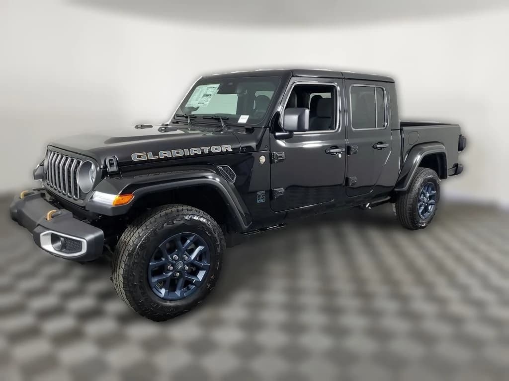 Jeep Gladiator 85th Anniversary Edition 4x4 2026 — side view