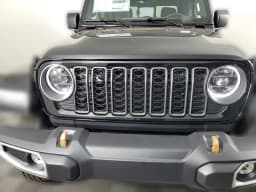 Jeep Gladiator 85th Anniversary Edition 4x4 2026 — side view