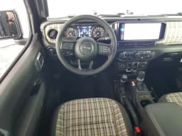 Jeep Gladiator 85th Anniversary Edition 4x4 2026 — side view