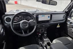 Jeep Gladiator Willys 4x4 2026 — side view