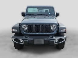 Jeep Gladiator Sport 4x4 2026 — side view