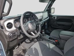 Jeep Gladiator Sport 4x4 2026 — side view
