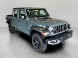 Jeep Gladiator Sport 4x4 2026 — side view