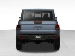 Jeep Gladiator Sahara 4x4 2026 — side view