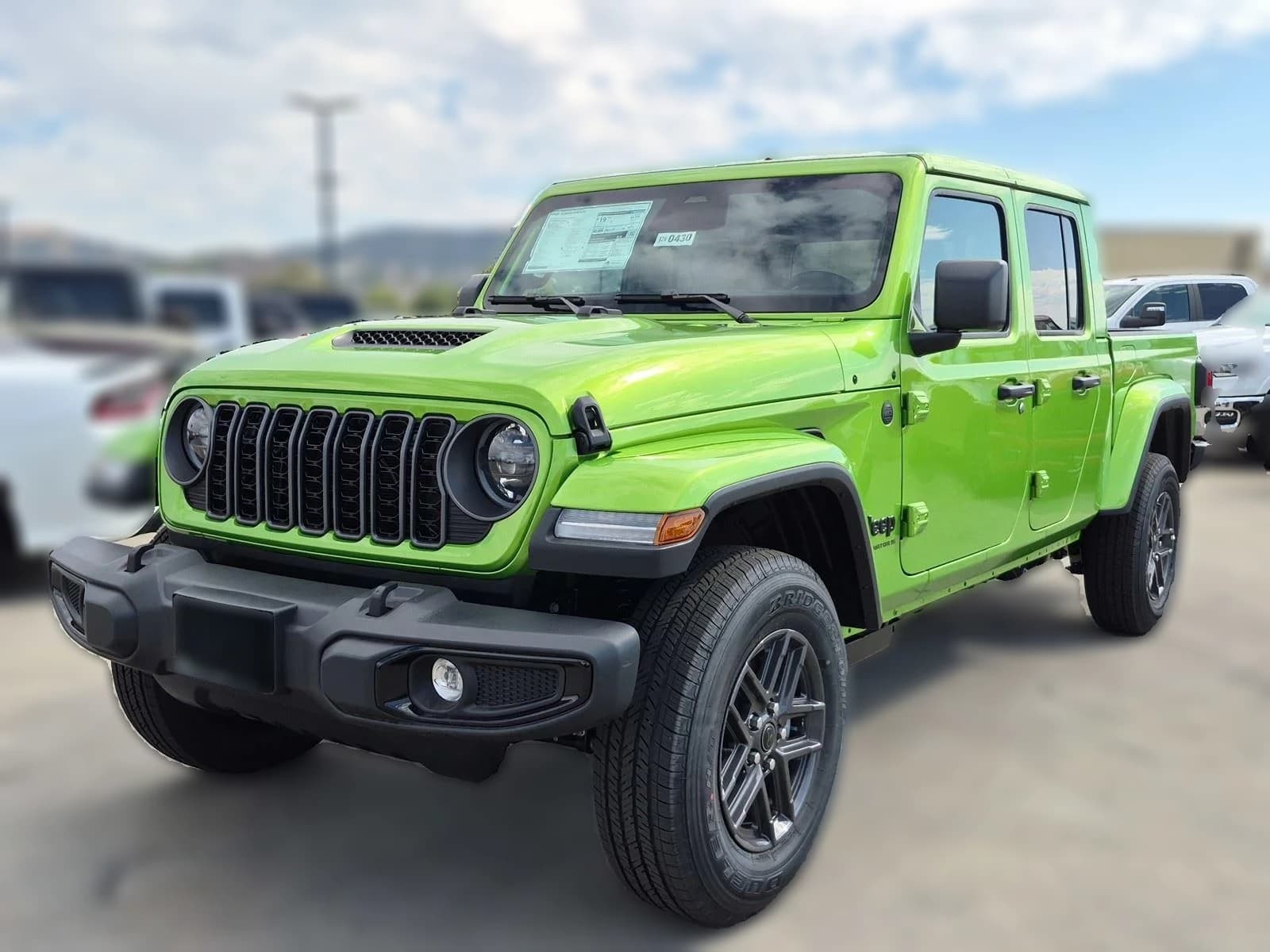 Jeep Gladiator Sport S 4x4 2026 — side view