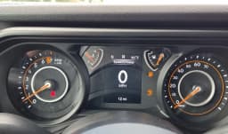 Jeep Gladiator Sport S 4x4 2026 — side view