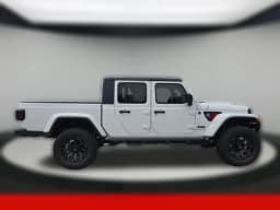 Jeep Gladiator Sport S 4x4 2026 — side view
