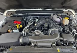 Jeep Gladiator Sport S 4x4 2026 — side view