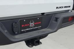 Jeep Gladiator Sport S 4x4 2026 — side view