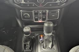 Jeep Gladiator Sport 4x4 2026 — side view