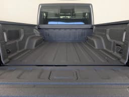 Jeep Gladiator Sport 4x4 2026 — side view