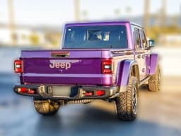 Jeep Gladiator Rubicon 4x4 2026 — side view