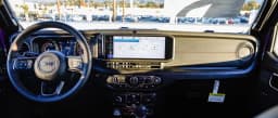 Jeep Gladiator Rubicon 4x4 2026 — side view