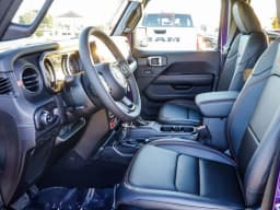 Jeep Gladiator Rubicon 4x4 2026 — side view