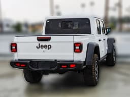 Jeep Gladiator Rubicon 4x4 2026 — side view