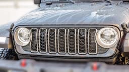 Jeep Gladiator Rubicon 4x4 2026 — side view