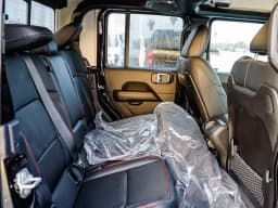 Jeep Gladiator Rubicon 4x4 2026 — side view