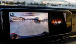 Jeep Gladiator Rubicon 4x4 2026 — side view
