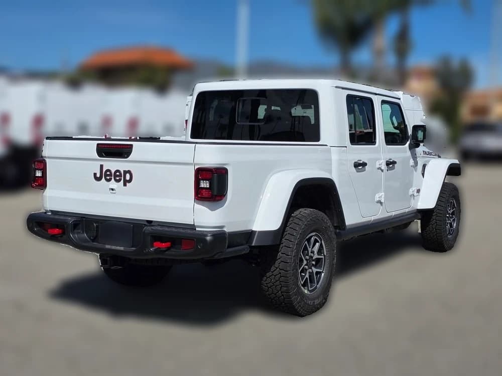 Jeep Gladiator Rubicon X 4x4 2026 — side view