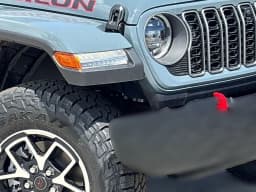 Jeep Gladiator Rubicon X 4x4 2026 — side view