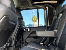 Jeep Gladiator Rubicon X 4x4 2026 — side view