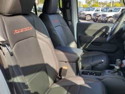 Jeep Gladiator Rubicon 4x4 2026 — side view