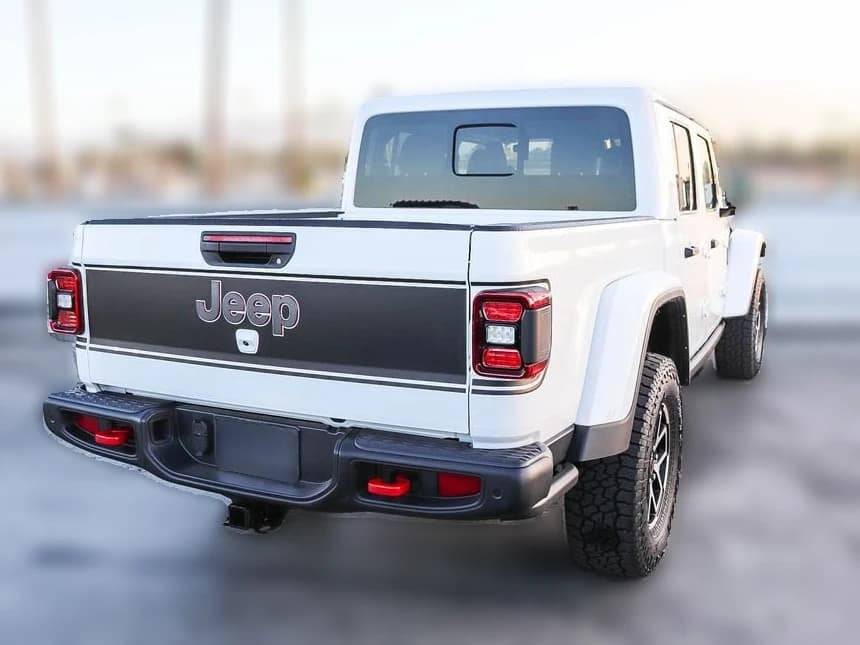 Jeep Gladiator Shadow Ops 4x4 2026 — side view