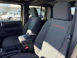 Jeep Gladiator Rubicon 4x4 2026 — side view