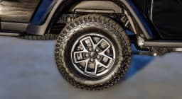 Jeep Gladiator Rubicon 4x4 2026 — side view