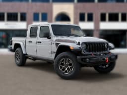 Jeep Gladiator Shadow Ops 4x4 2026 — side view