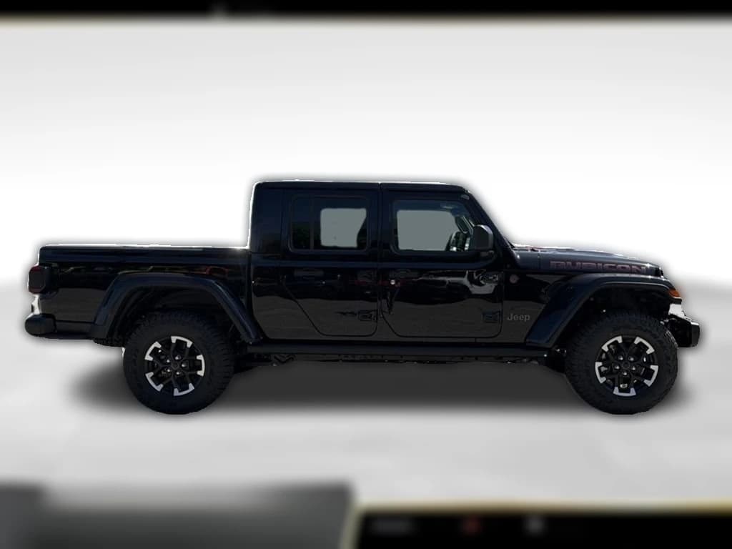 Jeep Gladiator Rubicon X 4x4 2025 — side view