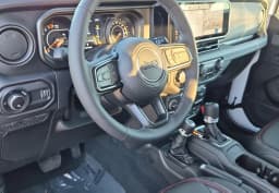 Jeep Gladiator Rubicon X 4x4 2026 — side view