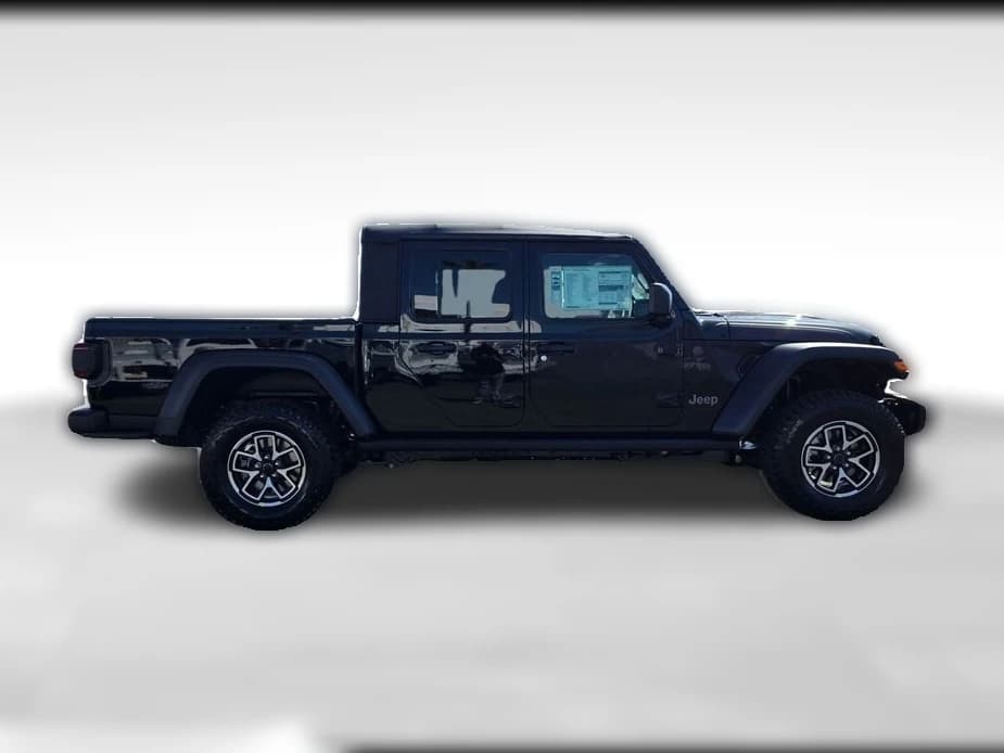 Jeep Gladiator Shadow Ops 4x4 2026 — side view
