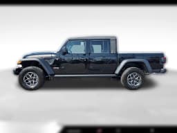 Jeep Gladiator Shadow Ops 4x4 2026 — side view