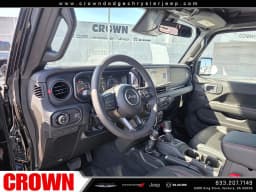 Jeep Gladiator Shadow Ops 4x4 2026 — side view