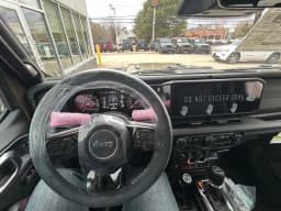 Jeep Gladiator Rubicon X 4x4 2026 — side view