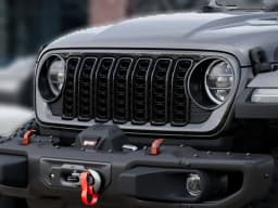 Jeep Gladiator Shadow Ops 4x4 2026 — side view