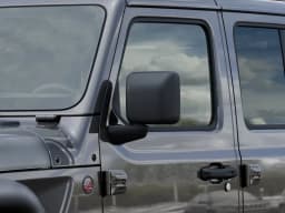 Jeep Gladiator Shadow Ops 4x4 2026 — side view