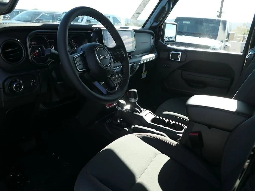 Jeep Gladiator Rubicon 4x4 2026 — side view