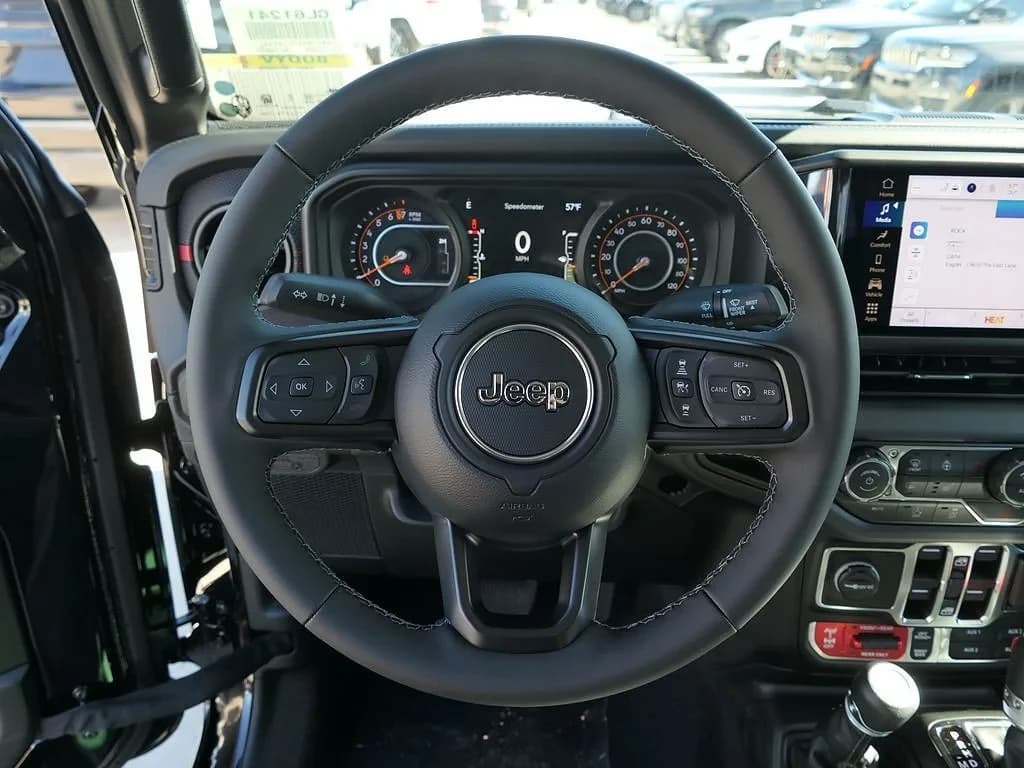 Jeep Gladiator Rubicon 4x4 2026 — side view