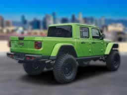 Jeep Gladiator Rubicon X 4x4 2026 — side view