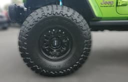 Jeep Gladiator Rubicon X 4x4 2026 — side view