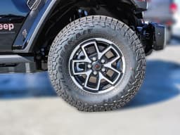 Jeep Gladiator Rubicon X 4x4 2026 — side view
