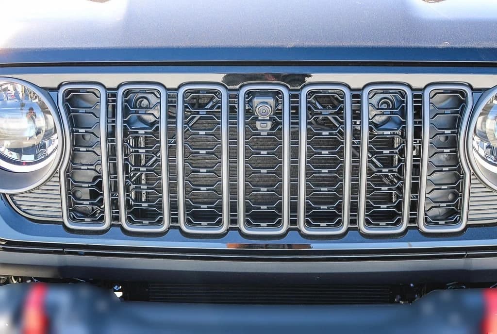 Jeep Gladiator Rubicon X 4x4 2026 — side view